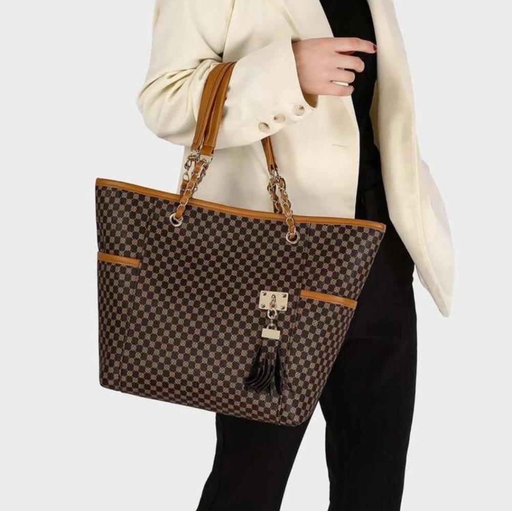 Tassel Decor Graphic Tote Bag